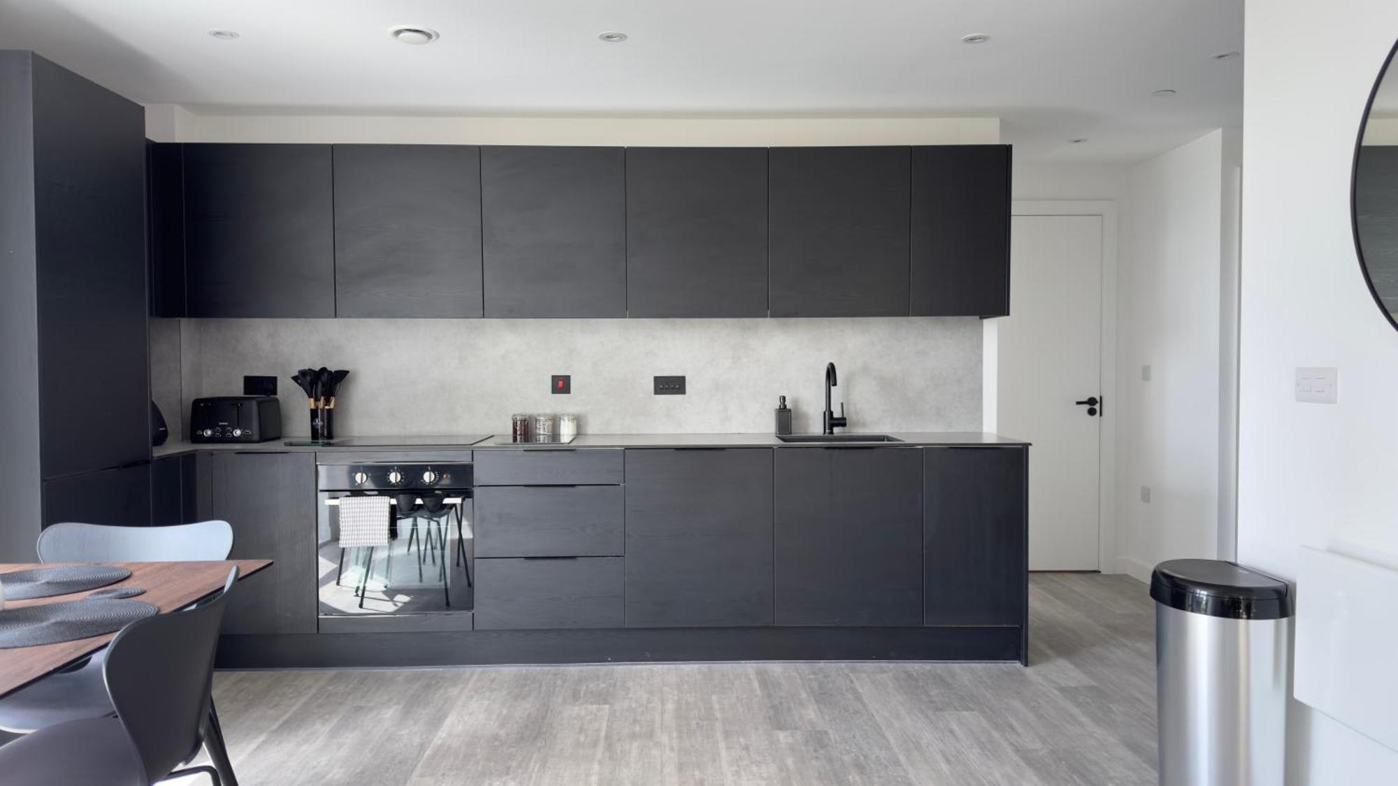 Luxury By Noire Apartment